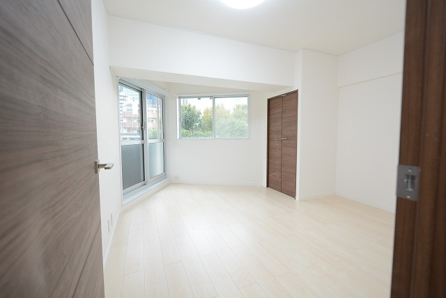 ハイネス大久保 洋室5.9