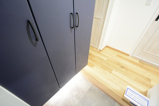 ナイスアーバン石川台 玄関