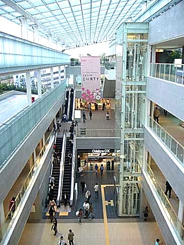 成城アンバサダー　駅前