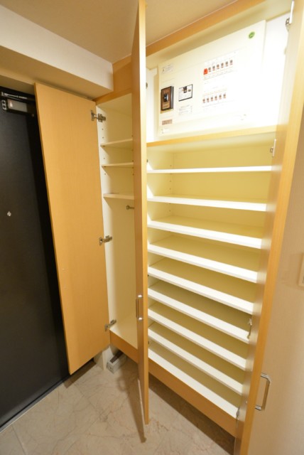 ルピナス桜上水 玄関