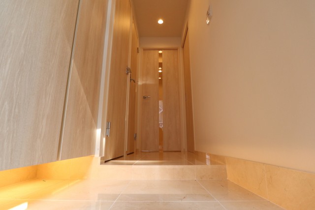 田町スカイハイツ 玄関