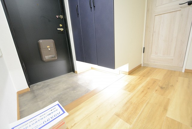 ナイスアーバン石川台 玄関