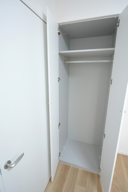 モアグランデ浜松町 洋室1