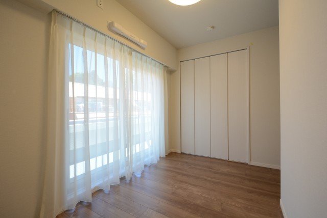 三田ダイヤモンドパレスA棟 洋室1