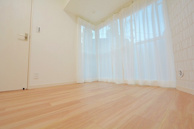 インペリアル常盤松 洋室２