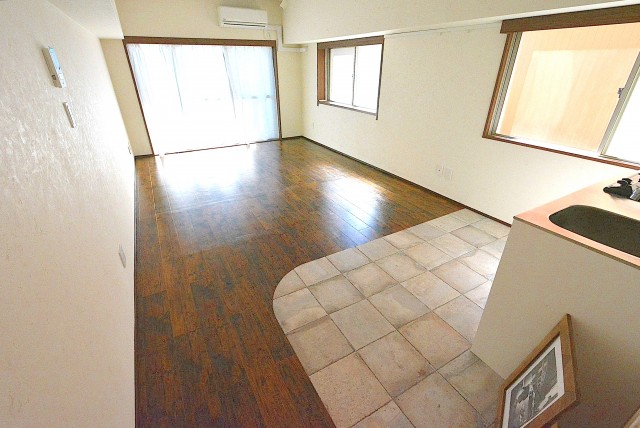 モナーク三軒茶屋 LDK