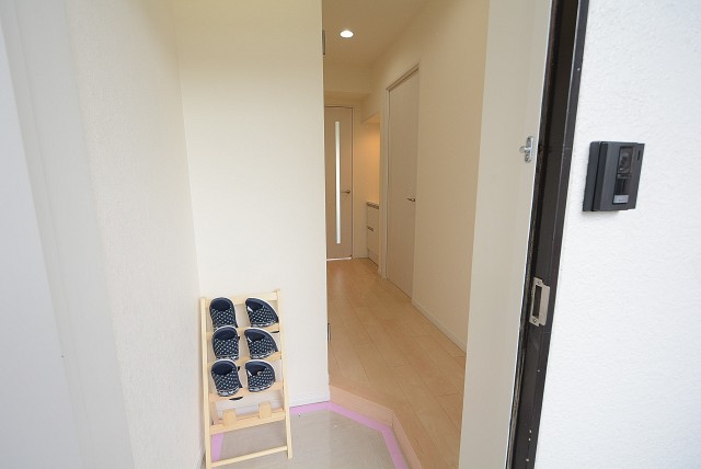 中銀桜新町マンシオン 玄関