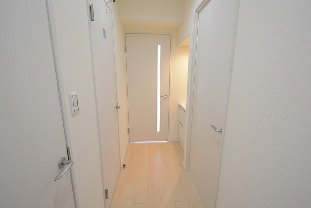 中銀桜新町マンシオン 玄関