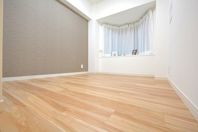 インペリアル常盤松 洋室