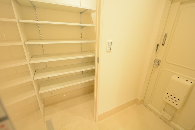 桜上水山森マンション 玄関