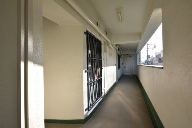 東洋代々木上原コーポ 玄関