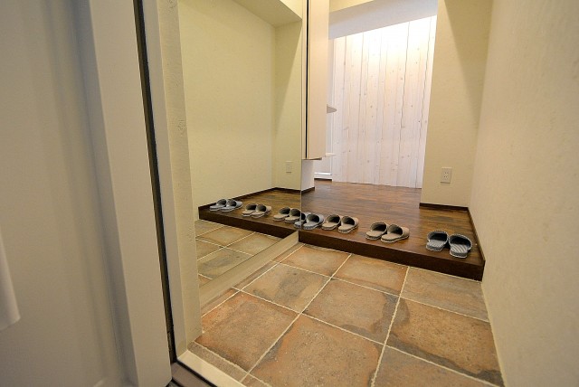 モナーク三軒茶屋 玄関