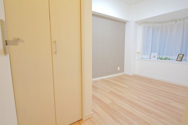 インペリアル常盤松 洋室