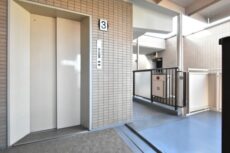 オーベル上馬A 玄関