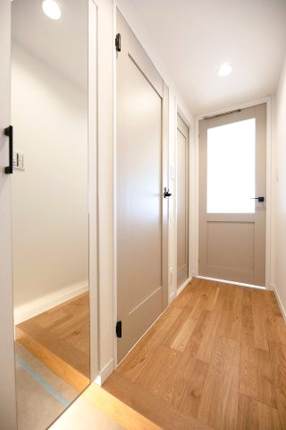 ベルベシティ用賀 玄関廊下