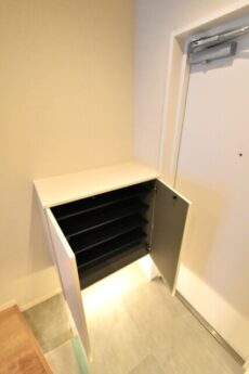 オーベル上馬A 玄関