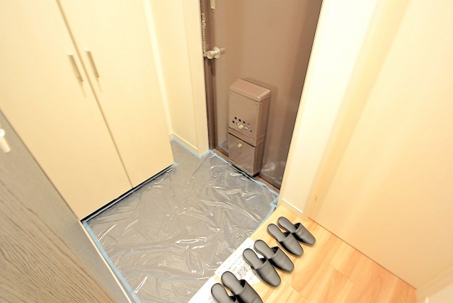 インペリアル常盤松 玄関