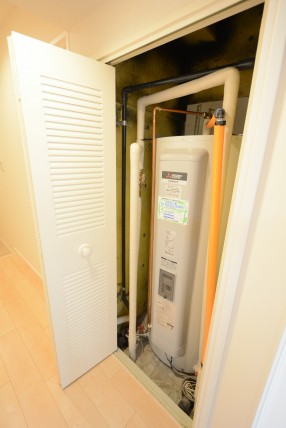 藤和大久保コープ (48)温水器