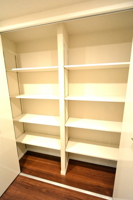 永福町パーク・ホームズ　廊下収納1