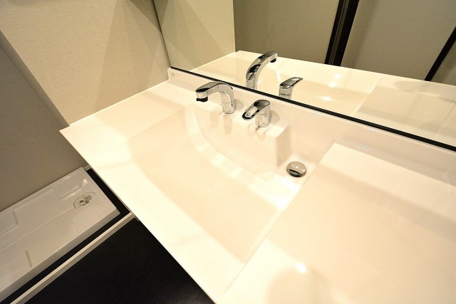 松濤アパートメント_洗面台