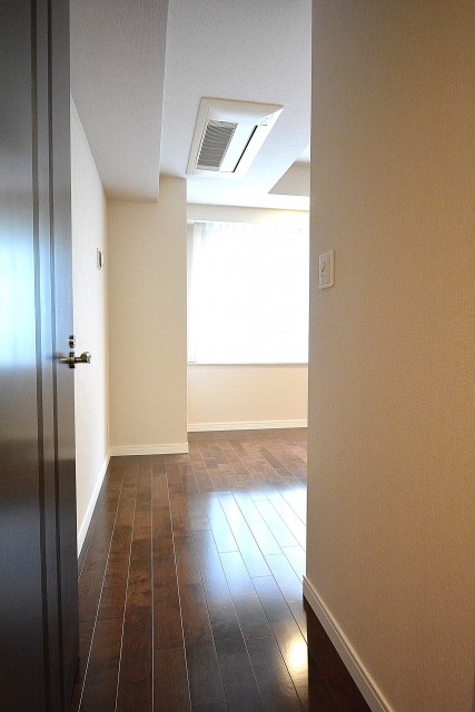 松濤アパートメント_9.4帖のベッドルーム