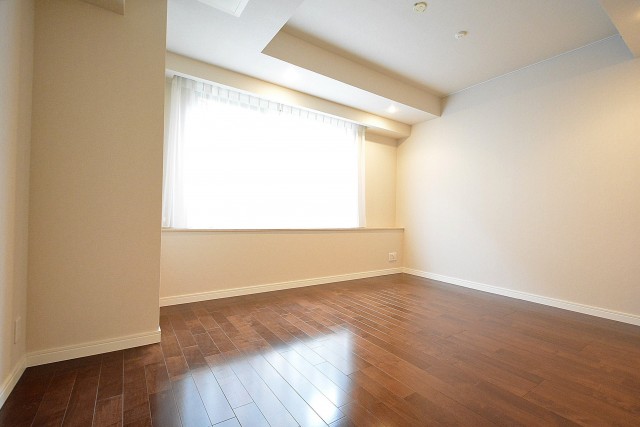 松濤アパートメント_9.4帖のベッドルーム