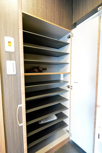 クレードル都立大　シューズBOX