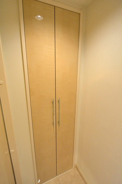 黎明マンション　廊下収納