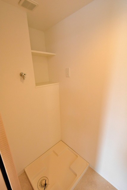 クレール桜新町　洗濯機置場