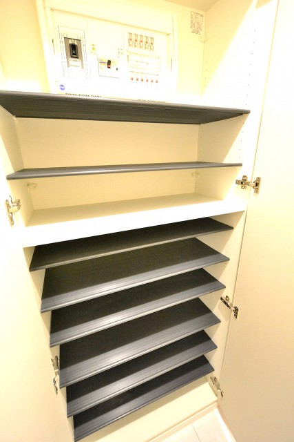 クレール太子堂　シューズボックス