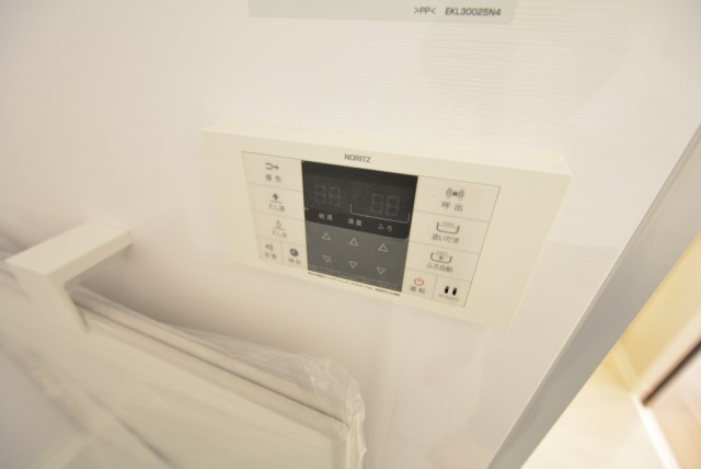 北新宿パレス303　ボタン