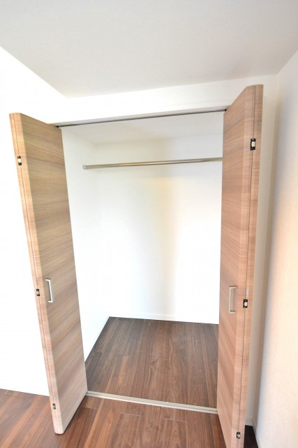 ラディエンス世田谷・若林　洋室2