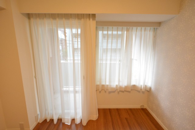 ルネ御苑プラザ313　窓