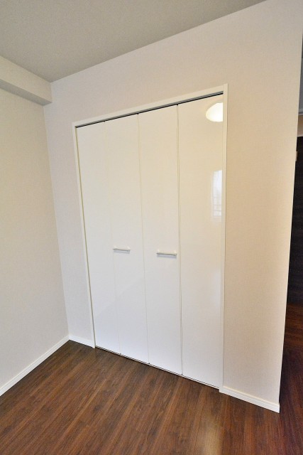 新宿内藤町ハウス　洋室2