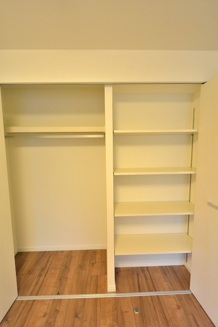 上町マンション　洋室1