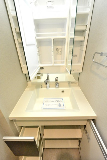 上町マンション　洗面台