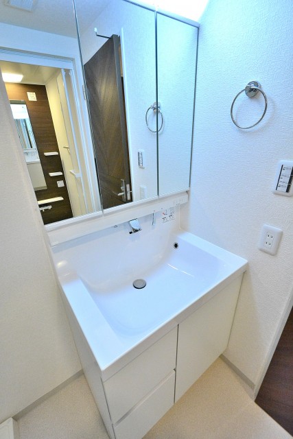 ハウス三軒茶屋　洗面台