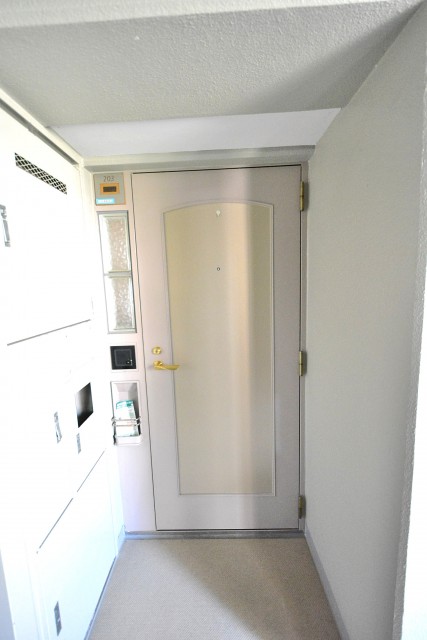 ハウス三軒茶屋　玄関