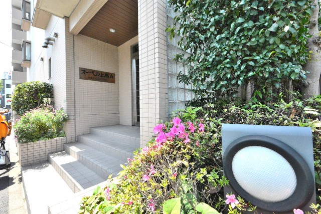 オーベル上馬Ａ　エントランス