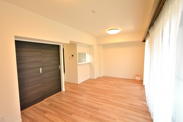 オーベル上馬Ａ　リビングダイニングキッチン