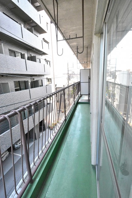 トーエイ高井戸　バルコニー