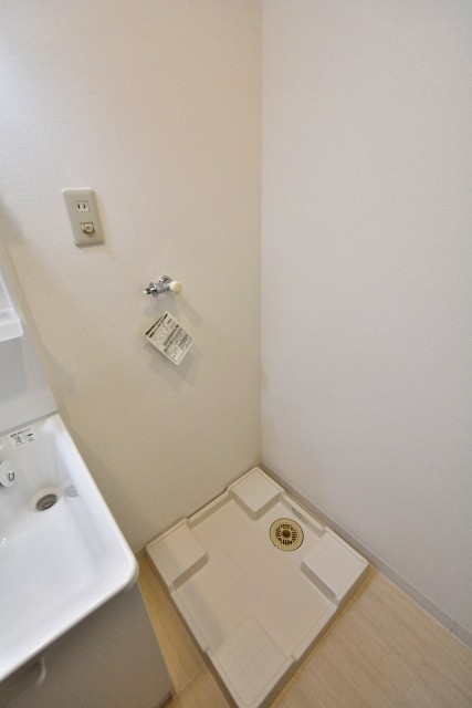 ニックハイム多摩川　洗濯機置場