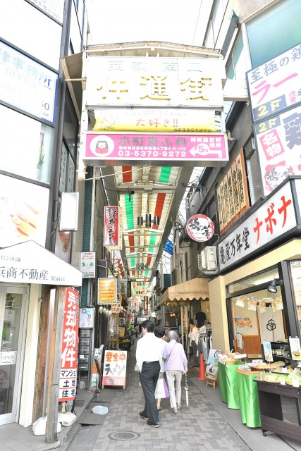 西荻窪コーポラス　駅前