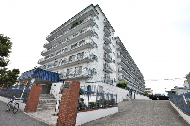 秀和高円寺レジデンス　外観