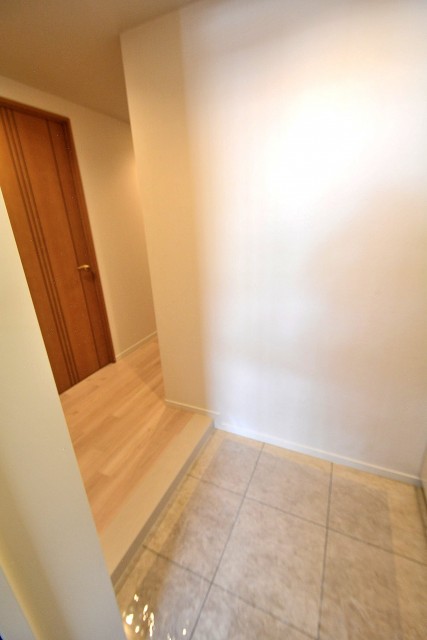 グランド・ガーラ用賀　玄関