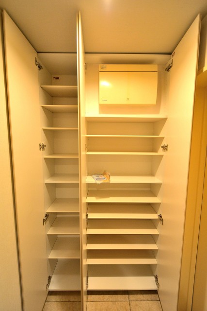 グランド・ガーラ用賀　シューズボックス