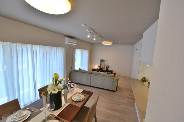 グランド・ガーラ用賀　リビングダイニングキッチン