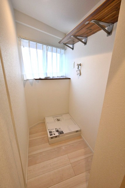 モナーク三軒茶屋　洗濯機置場