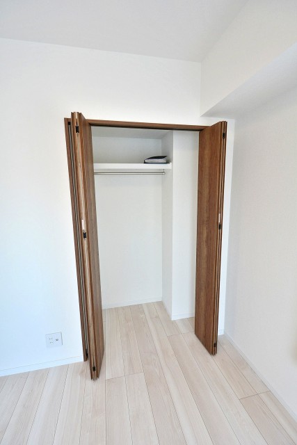 モナーク三軒茶屋　洋室