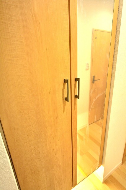 ライオンズマンション三軒茶屋　シューズボックス